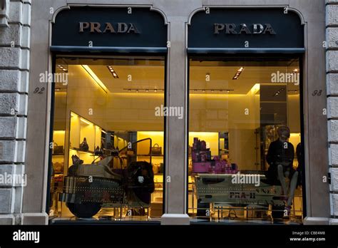 prada italy via roma